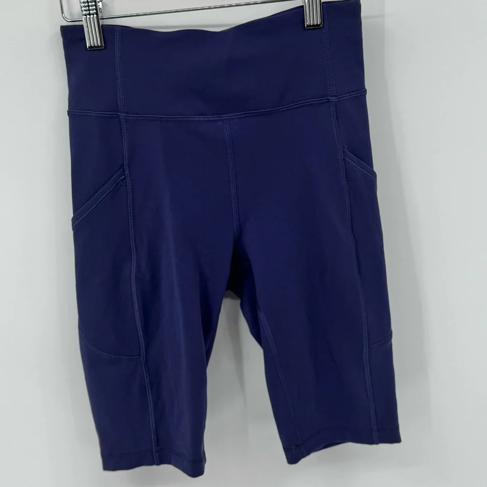 Lululemon‎ Wunder Train High-Rise Short 8” Purplish Blue Size 4 Everlux